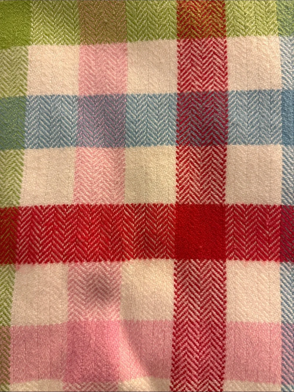 VGUC Avoca Mills Throw Blanket